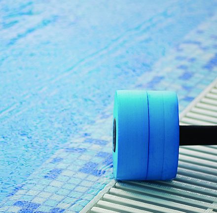 Entraînement en piscine : nage et exercices pour garder la forme