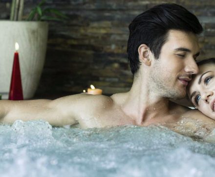 Soirée romantique dans le spa : 4 astuces pour un tête-à-tête intime et relaxant